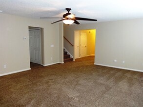 336 Briarbend Rd in Goose Creek, SC - Building Photo - Building Photo