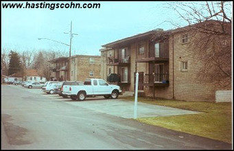 Oakwood Apartments in West Seneca, NY - Building Photo - Other