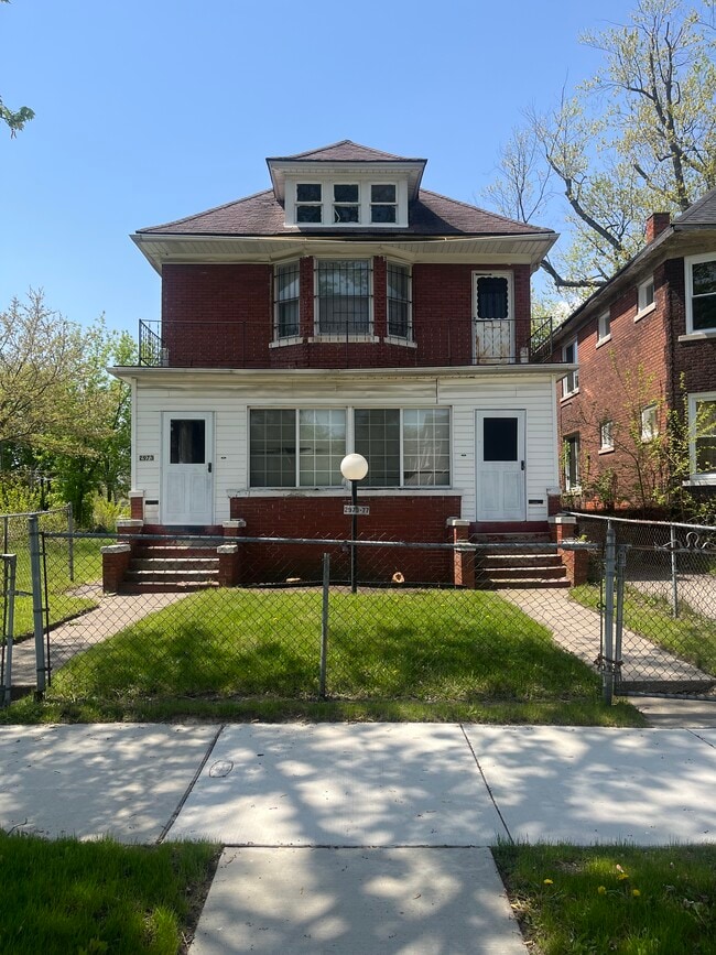 2973 Harding St, Unit 2977