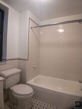 West 55th Street, Unit 7C in New York, NY - Building Photo - Building Photo