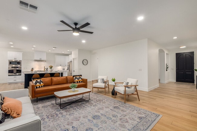 property at 179 W Powell Way