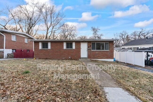 property at 801 Thomas Ave