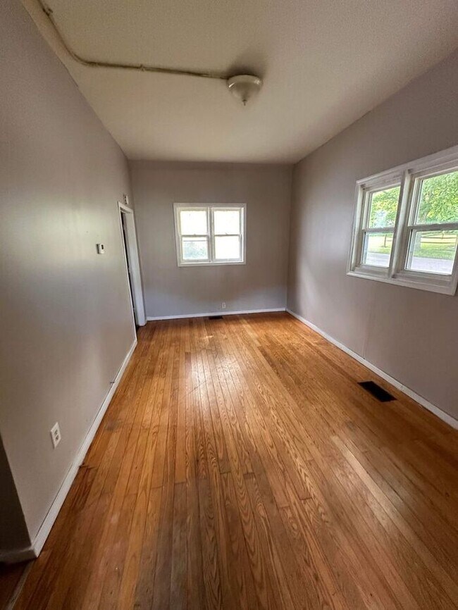 2 Orchard Ave in Auburn, NY - Building Photo - Building Photo