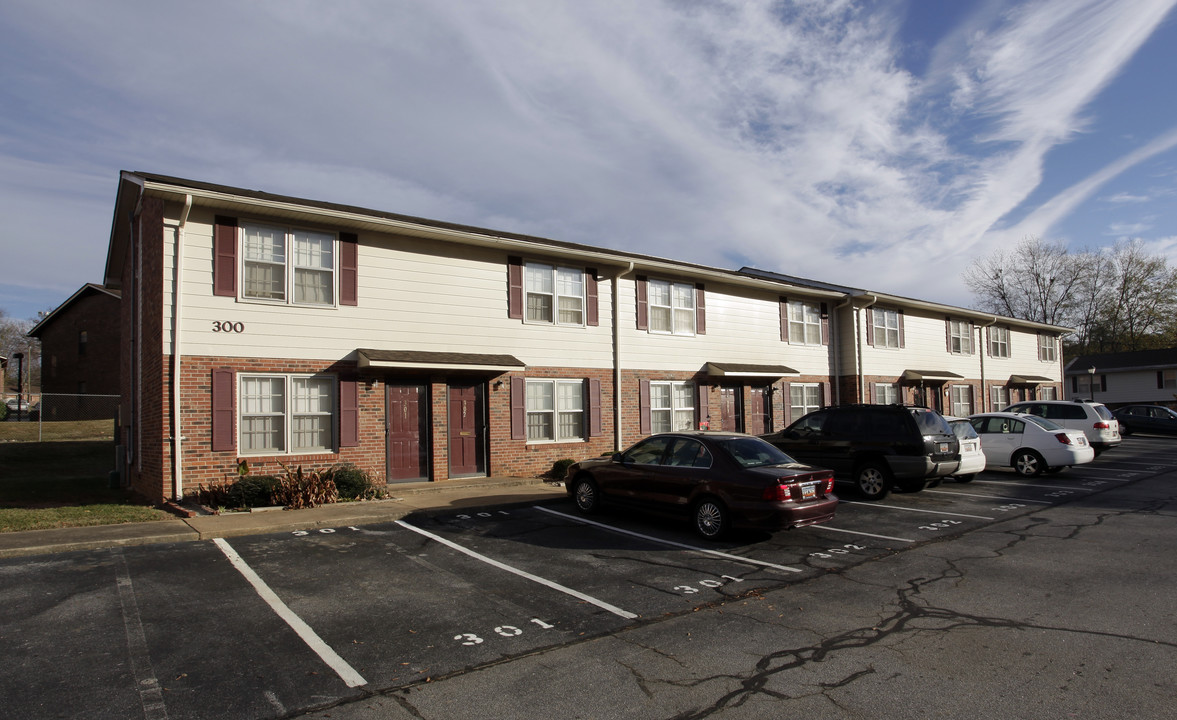 Fairmeadow Townhomes in Greenville, SC - Foto de edificio