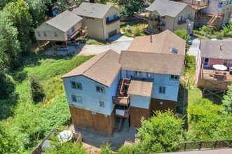 14301 Mill Ct in Guerneville, CA - Building Photo - Building Photo
