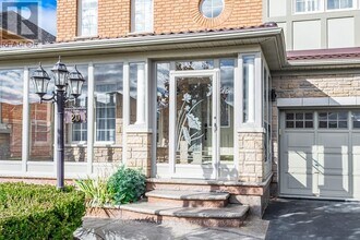 20 Hopecrest Pl in Brampton, ON - Building Photo - Building Photo