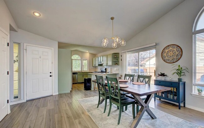 1803 W McGlinchey St in Meridian, ID - Building Photo - Building Photo