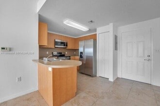 435 SW 12th Ave in Miami, FL - Building Photo - Building Photo