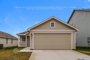 131 Pasadena Pl in New Braunfels, TX - Building Photo