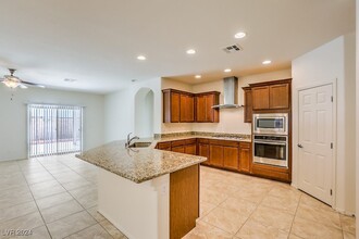 9131 Irish Elk Ave in Las Vegas, NV - Building Photo - Building Photo