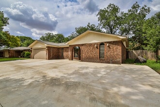 5206 72nd St, Unit 72nd Street House in Lubbock, TX - Foto de edificio - Building Photo