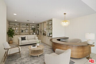 713 Elm Dr in Beverly Hills, CA - Building Photo - Building Photo