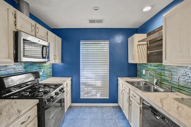 property at 4303 Morris Ct