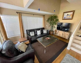 735 San Fernando Pl, Unit 735 San Fernando B in San Diego, CA - Building Photo - Building Photo