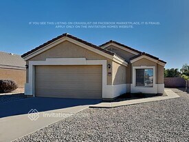 2325 W Hayden Peak Dr, Unit 2026 in San Tan Valley, AZ - Building Photo