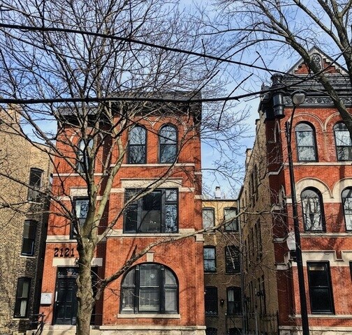 2121 N Sheffield Ave, Unit 2R in Chicago, IL - Building Photo