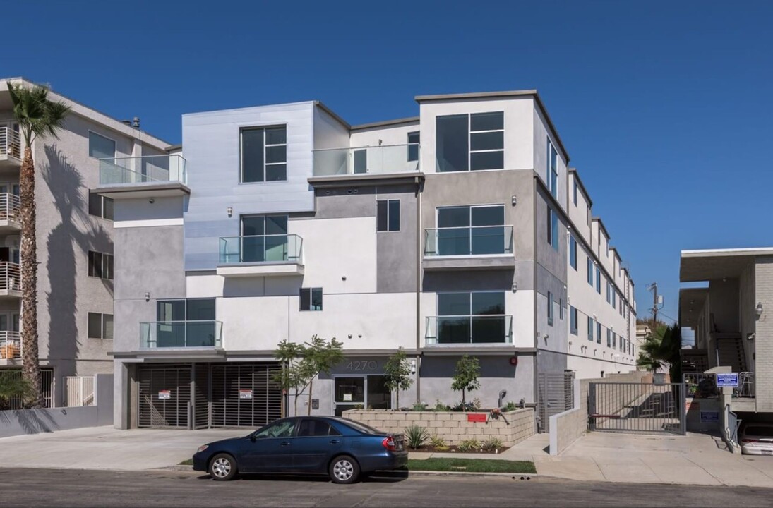 Lindblade Lofts in Los Angeles, CA - Building Photo