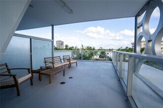 8425 Crespi Blvd in Miami Beach, FL - Building Photo - Building Photo