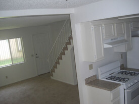 1251 S Meadow Ln in Colton, CA - Building Photo - Building Photo