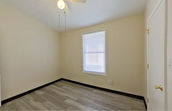 2447 Hiawatha St in Columbus, OH - Foto de edificio - Building Photo