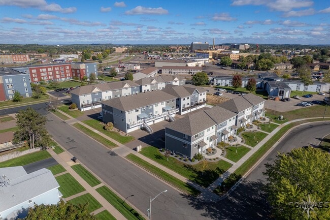 2929 Eldorado Blvd in Eau Claire, WI - Building Photo - Building Photo