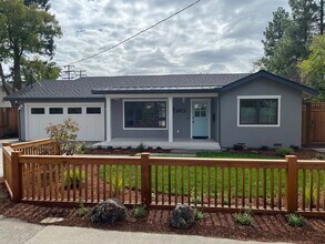 2 Monroe Ct in Los Gatos, CA - Building Photo - Building Photo