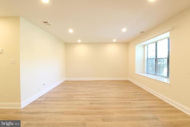 property at 97 Wyndham Pl