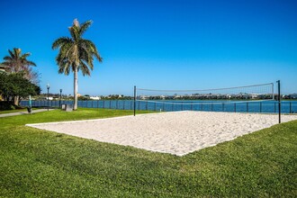 Palm Trace Landings Apartments in Davie, FL - Foto de edificio - Building Photo