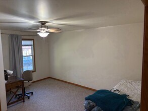 344 N Main St in Sycamore, IL - Building Photo - Building Photo