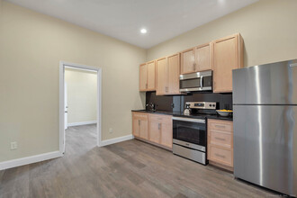 120 E Main St-Unit -3 in Torrington, CT - Building Photo - Building Photo