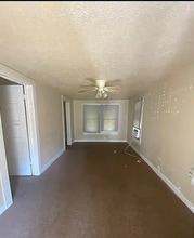 4245 Woodlawn Ave in Beaumont, TX - Building Photo - Building Photo