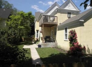 3117 Harriet Ave, Unit 2 in Minneapolis, MN - Foto de edificio - Building Photo