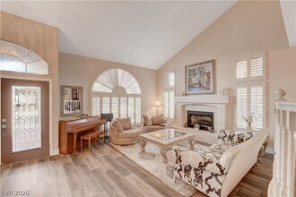 2404 Legacy Island Cir in Henderson, NV - Building Photo - Building Photo