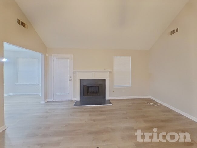 5515 Sapphire Cir in Ellenwood, GA - Building Photo - Building Photo