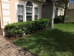 9332 Monterey Bay Dr in Orlando, FL - Building Photo - Building Photo