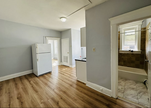 73 Woodlawn Ave in Jersey City, NJ - Building Photo - Building Photo