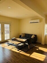 515 Cow Hill Rd in Mystic, CT - Building Photo - Building Photo