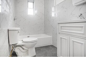 151 Kingsland Ave in Brooklyn, NY - Building Photo - Building Photo