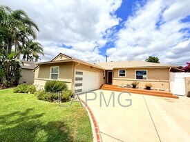 16457 Gledhill St in Los Angeles, CA - Building Photo