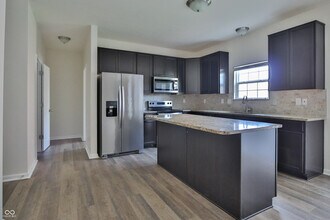 1534 Wedgewood Pl in Avon, IN - Building Photo - Building Photo