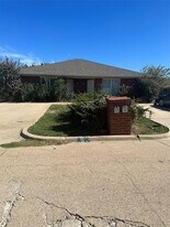 609 Kings Way Dr, Unit B in Mansfield, TX - Building Photo