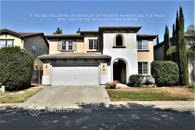 property at 1492 Drummond Ln
