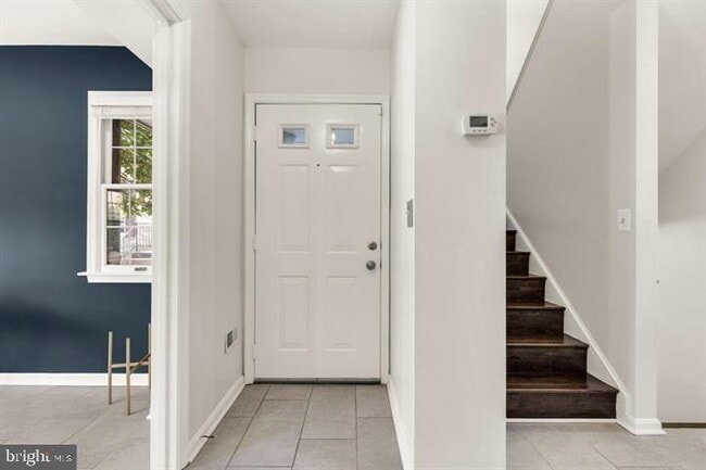 10855 Lockwood Dr in Silver Spring, MD - Building Photo - Building Photo