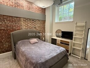 2035 2nd St NW in Washington, DC - Building Photo - Building Photo