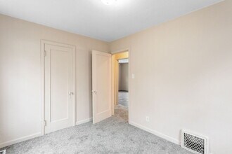 1642 Huey St in South Bend, IN - Building Photo - Building Photo