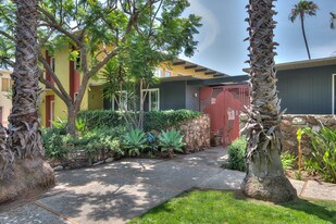 2325 Kansas Ave, Unit 1 in Santa Monica, CA - Building Photo