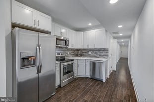 2004 N 8th St, Unit 3