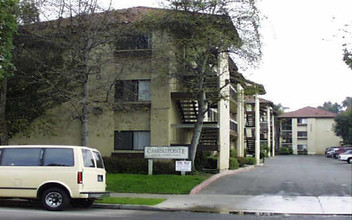 Camino Pointe Apartments in Carlsbad, CA - Building Photo - Building Photo