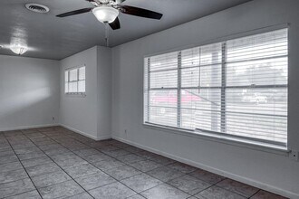 243 Elizabeth Dr in Del Rio, TX - Building Photo - Building Photo