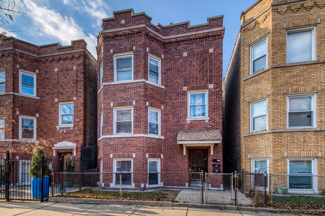 1746 N Keystone Ave in Chicago, IL - Building Photo